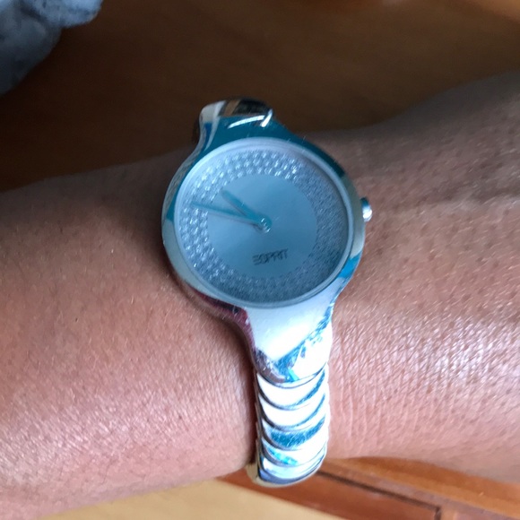 Esprit watch. Needs a battery - Picture 3 of 3